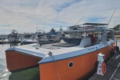 Full Day Luxury Snorkel Charter With Lunch (Minimum 10 Guests)