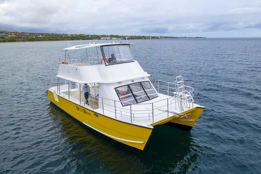 St. Kitts: Nevis Getaway with Free Time at Pinney’s Beach - Reaching Pinney’s Beach by boat