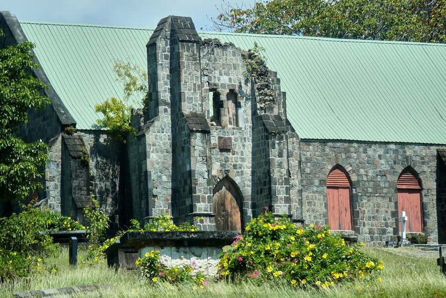 St. Kitts: Top Sights Guided Van or Open-Air Safari Tour - Rum and old stone at Wingfield Plantation