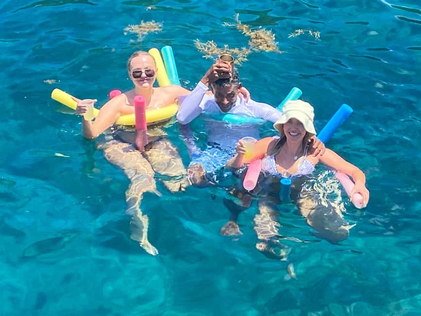 Two Islands One Paradise - A secluded snorkeling stop near St Kitts